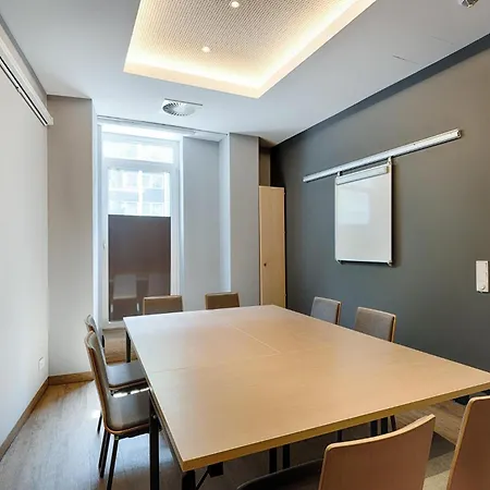 Premier Inn Berlin City Centre-3