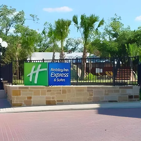 Holiday Inn Express & Suites Fredericksburg By Ihg-2