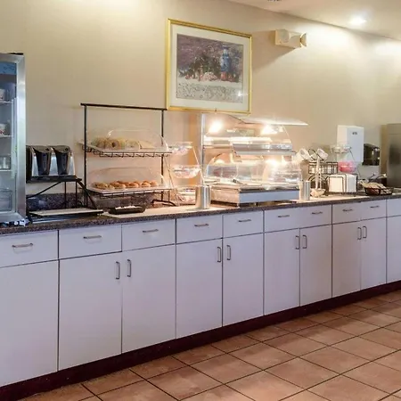 Rodeway Inn Greenville-2