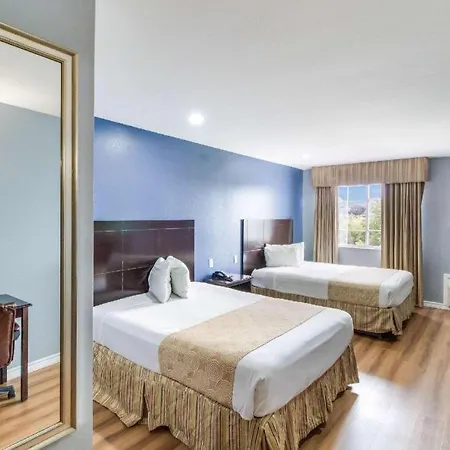 Rodeway Inn & Suites Port Arthur - Groves-3