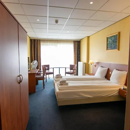 Grand Hotel Monopole-3