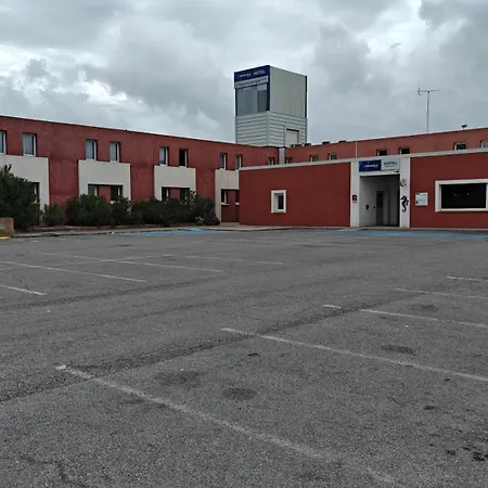 Kyriad Sète - Balaruc-3