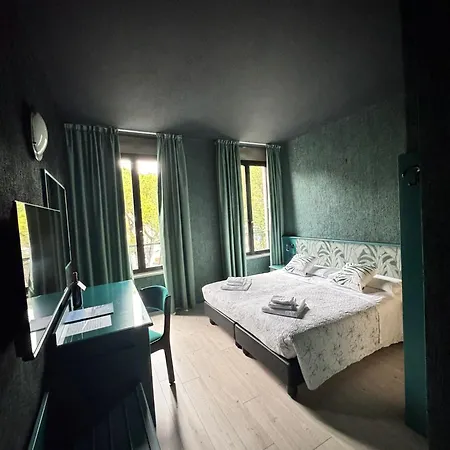 Hotel Plaza-2