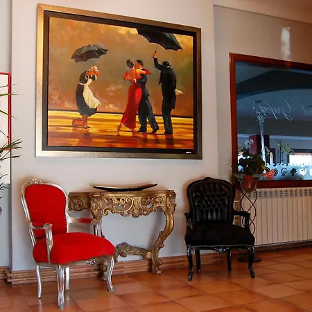 Hotel Grifeu Y Restaurant - Costa Brava-2
