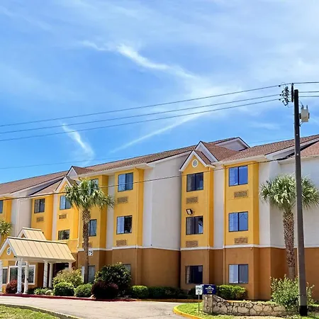 Microtel Inn & Suites By Wyndham New Braunfels I-35-2