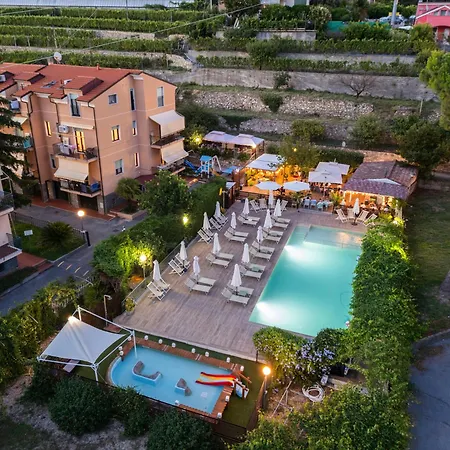 Residence Holidays-2