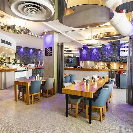 Metro Hotel Perth City-3
