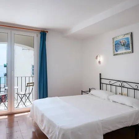 Hotel Caleta-3