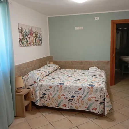 Roccabianca Rooms&Studios-3