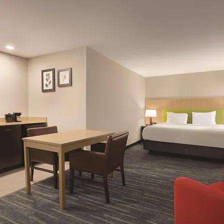 Country Inn & Suites By Radisson, Dunn I-95-3