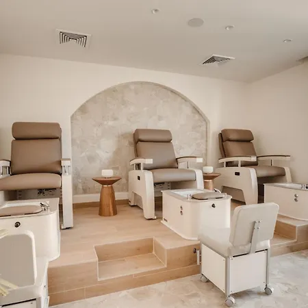 Fort George Hotel And Spa-2