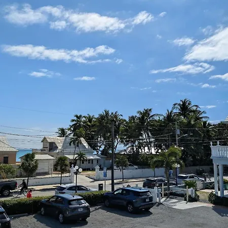 Southernmost Point Guest House & Garden Bar-3