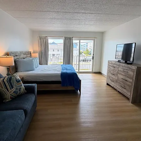 Beachcomber Motel-2
