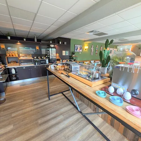 Hotel Le Collier-3