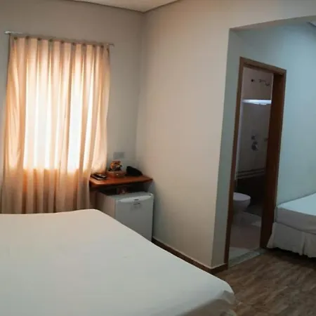 Hotel Avenida Tupã-3