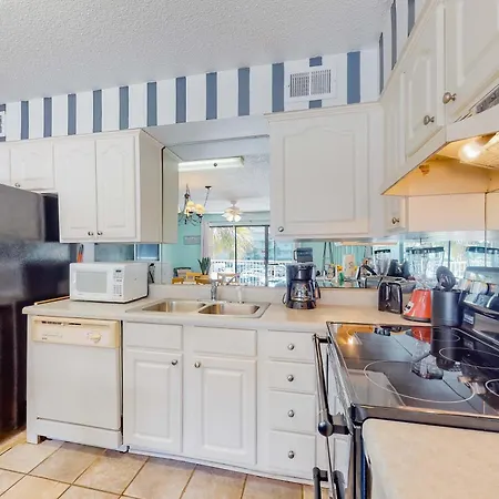 Seaside Beach & Racquet Club 2204-2