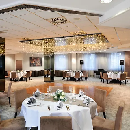 Novina Hotel Suedwestpark-3