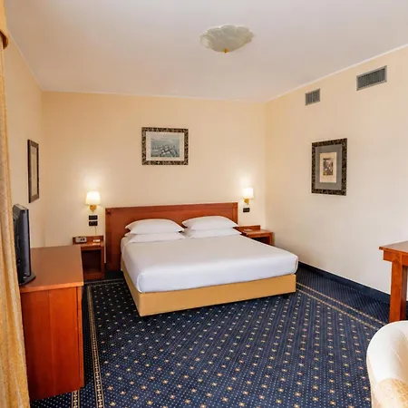 Phi Hotel Cavalieri-2