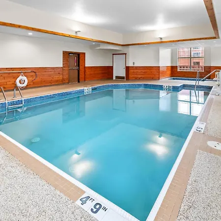 Hampton Inn Duluth-Canal Park-2