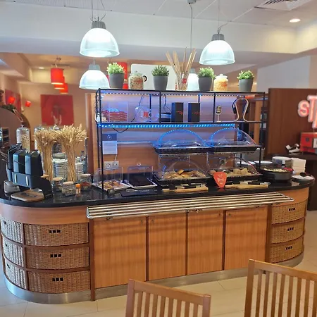 Hotel Ibis Setubal-3