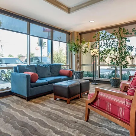 Comfort Suites Biloxi/Ocean Springs-3