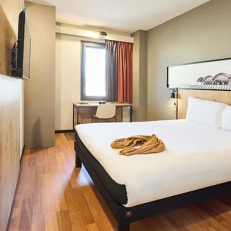 Ibis Valladolid-2