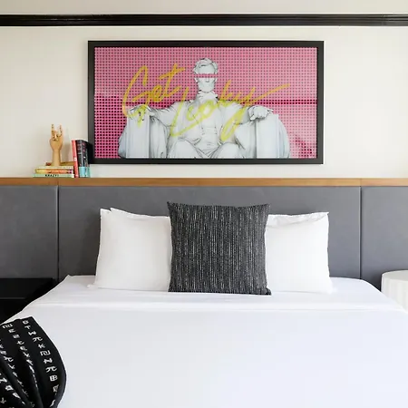 Hotel Rendale Washington Dc-2