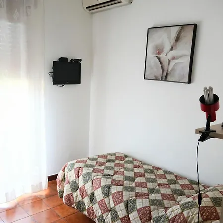 Cassiodoro Rooms Affittacamere-2