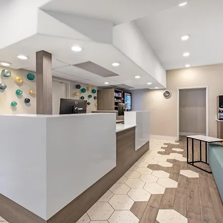 Best Western Plus Pioneer Park Inn-2