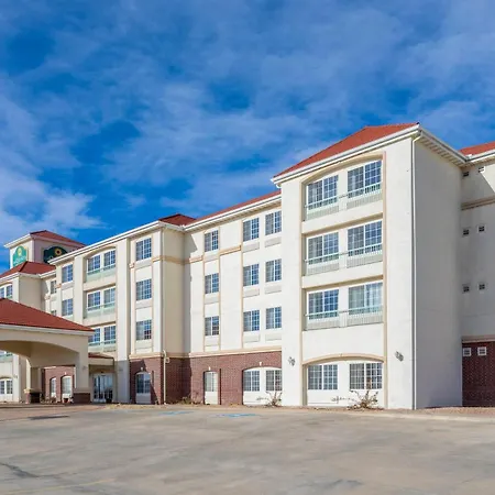 La Quinta By Wyndham Dodge City-2