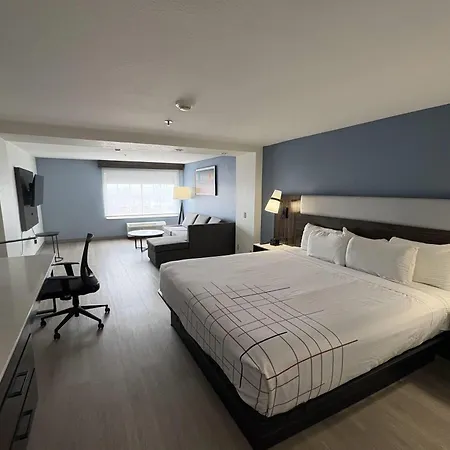 La Quinta By Wyndham Dodge City-3