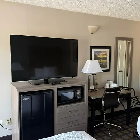 Baymont By Wyndham Eden-2