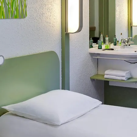 Hotel Ibis Budget Vichy-3