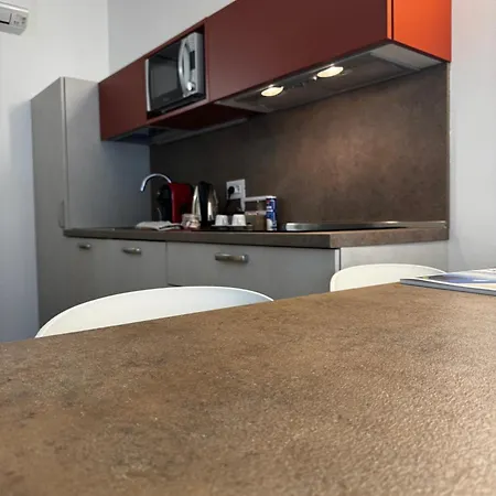 Gardabreak Rooms&Breakfast Holiday Apartments-2