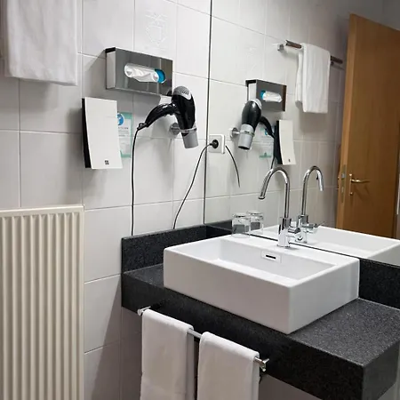 Hotel Reinhardts-2