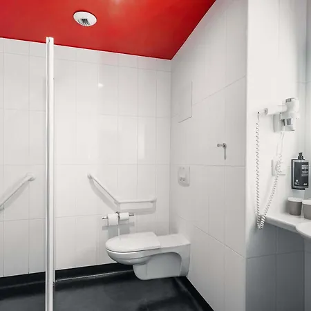 ibis Styles Vannes Gare Centre-2