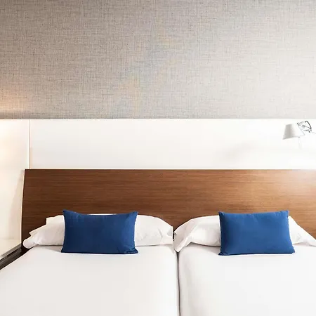 Ibis Styles A Coruna-3