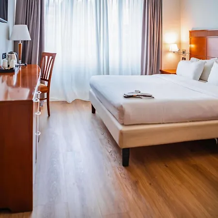 Mercure Leonardo da Vinci Rome Airport-3