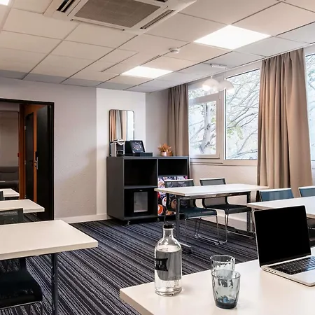 Ibis Styles Lyon Villeurbanne Parc de la Tête d'Or-2