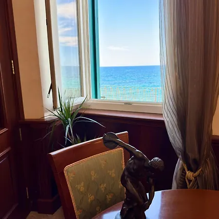 Livingston Hotel-2