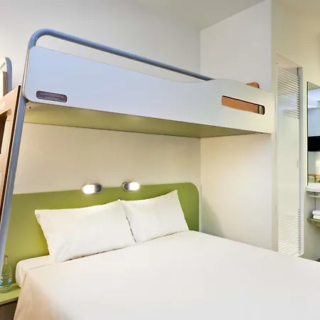 Ibis Budget Roye-3