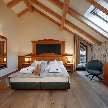 Alpin&Vital Hotel La Perla-2