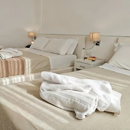 Resort Rocca di Vadaro - Beachfront Suites, Rooms&Apartments-2