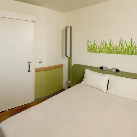 Ibis Budget Lleida-3