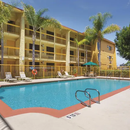 La Quinta Inn By Wyndham San Diego Chula Vista-2