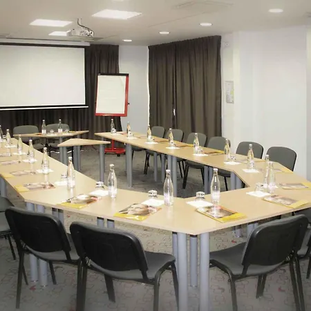 Ibis Istres Trigance-3