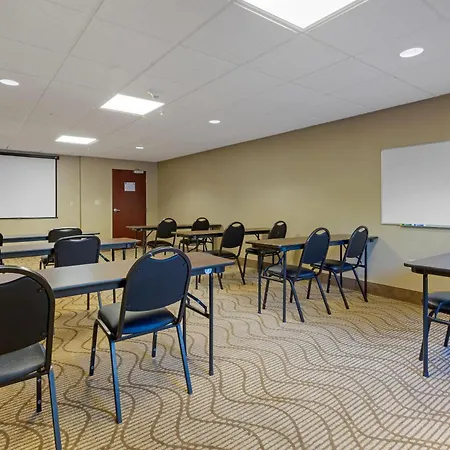 Comfort Inn & Suites Cambridge-2