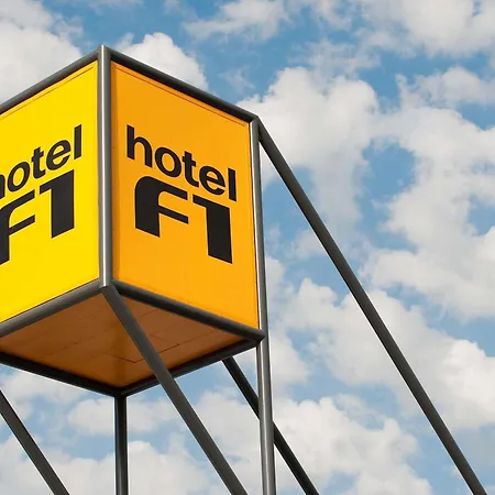 hotelF1 Orange Centre Echangeur A7 A9-3