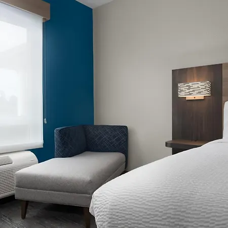 Holiday Inn Express & Suites Alexandria By Ihg-2