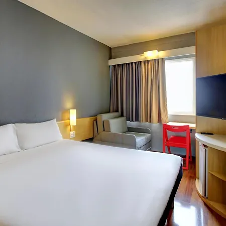 Ibis Tambore-3
